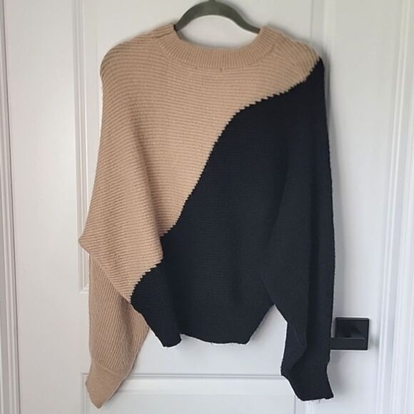 Vestique Dichotomy Black and Camel Brown Wave Design Fuzzy Sweater - Size Large - Picture 3 of 14